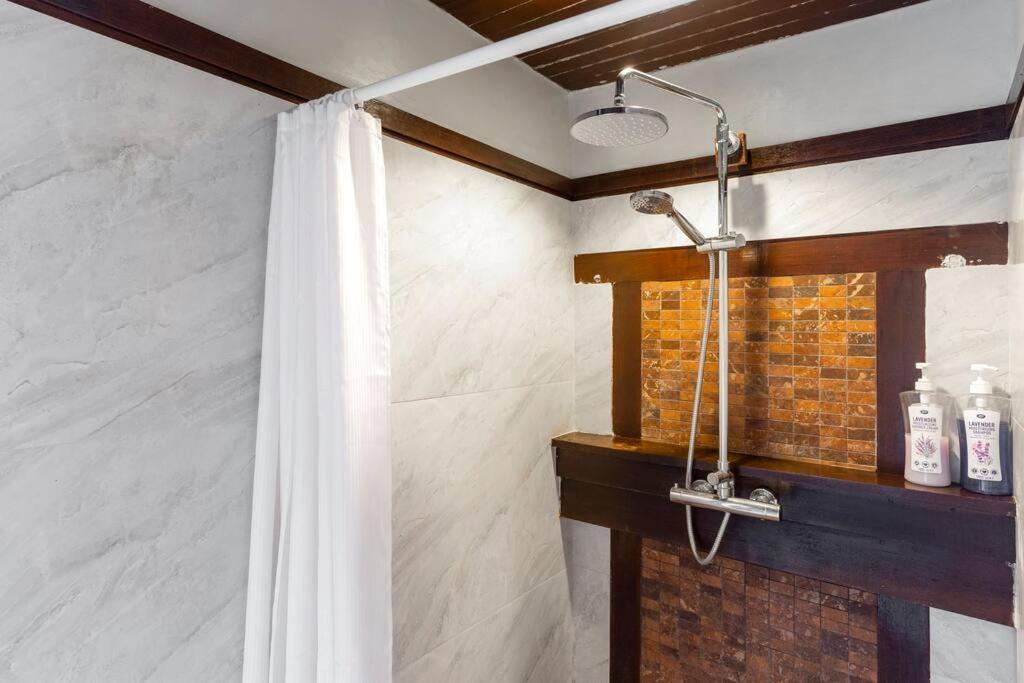 Sclass Villa & Swimming Pool , 10 Min From Airport Chiang Mai Esterno foto